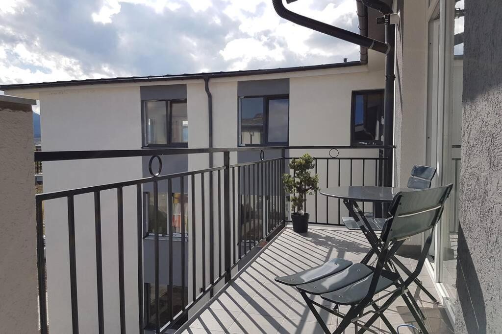 Living Home, Apartament Cu Doua Dormitoare Si Doua Bai Cisnadie Exterior photo